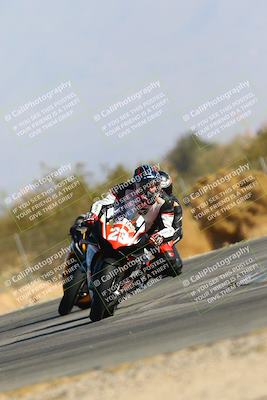 media/Jan-14-2024-SoCal Trackdays (Sun) [[2e55ec21a6]]/Turn 2 (1025am)/